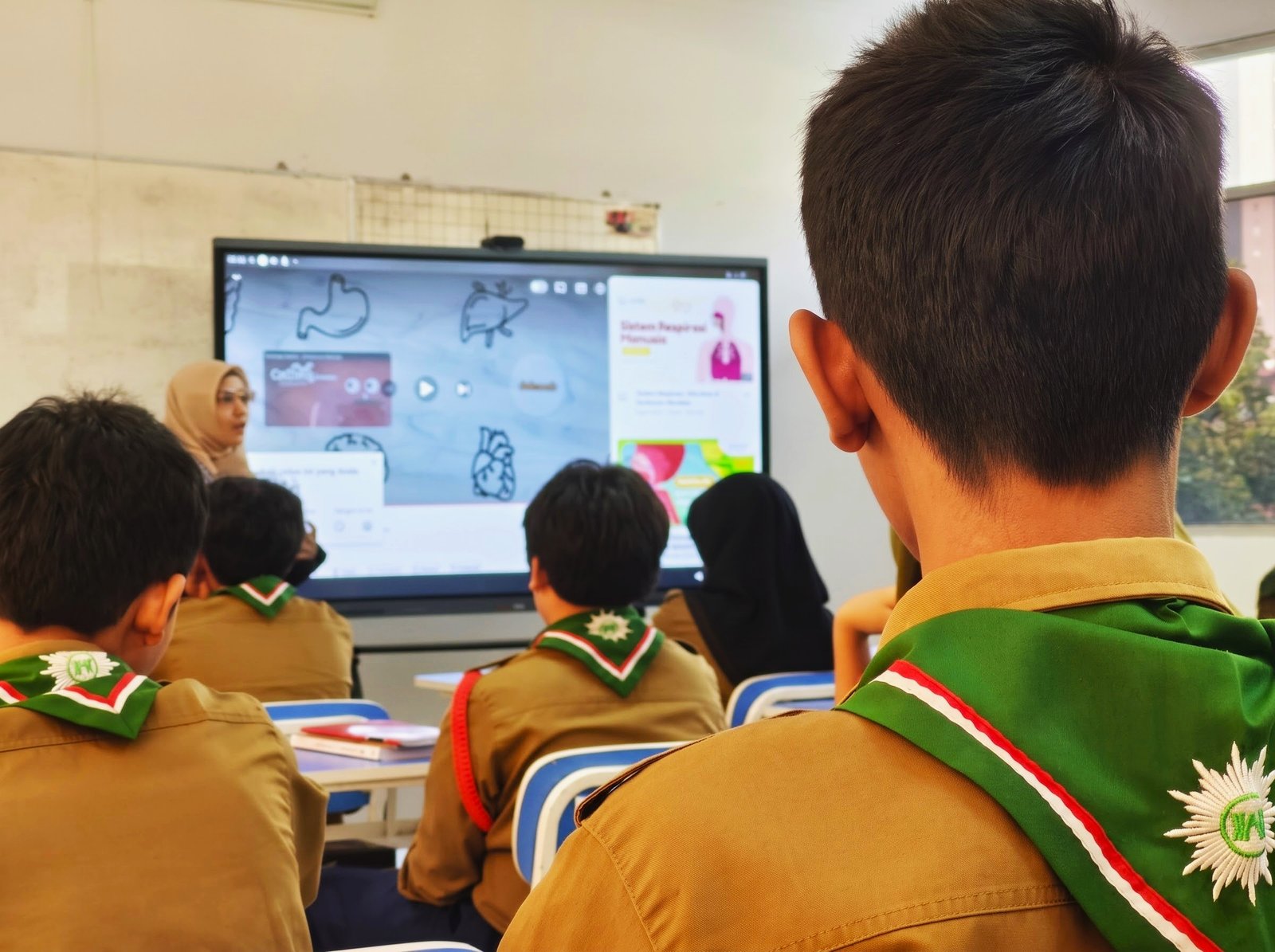 Ruang Kelas Smartboard SMP Muhammadiyah 35 Jakarta